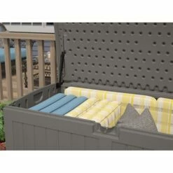 5' X 3' Suncast 757L Resin Deck Box - Stone Grey (1.46m X 0.8m) 10 5' X 3' Suncast 757L Resin Deck Box - Stone Grey (1.46m X 0.8m) -Garden Supplies Sales Shop 06 bmdb200 suncast deck box feature min