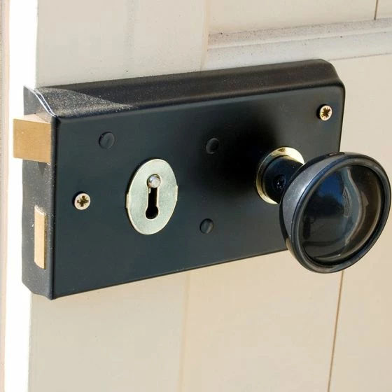 Shire Avesbury 2.5m X 1.8m Log Cabin Summerhouse (19mm) 11 Shire Avesbury 2.5m X 1.8m Log Cabin Summerhouse (19mm) - Image 9